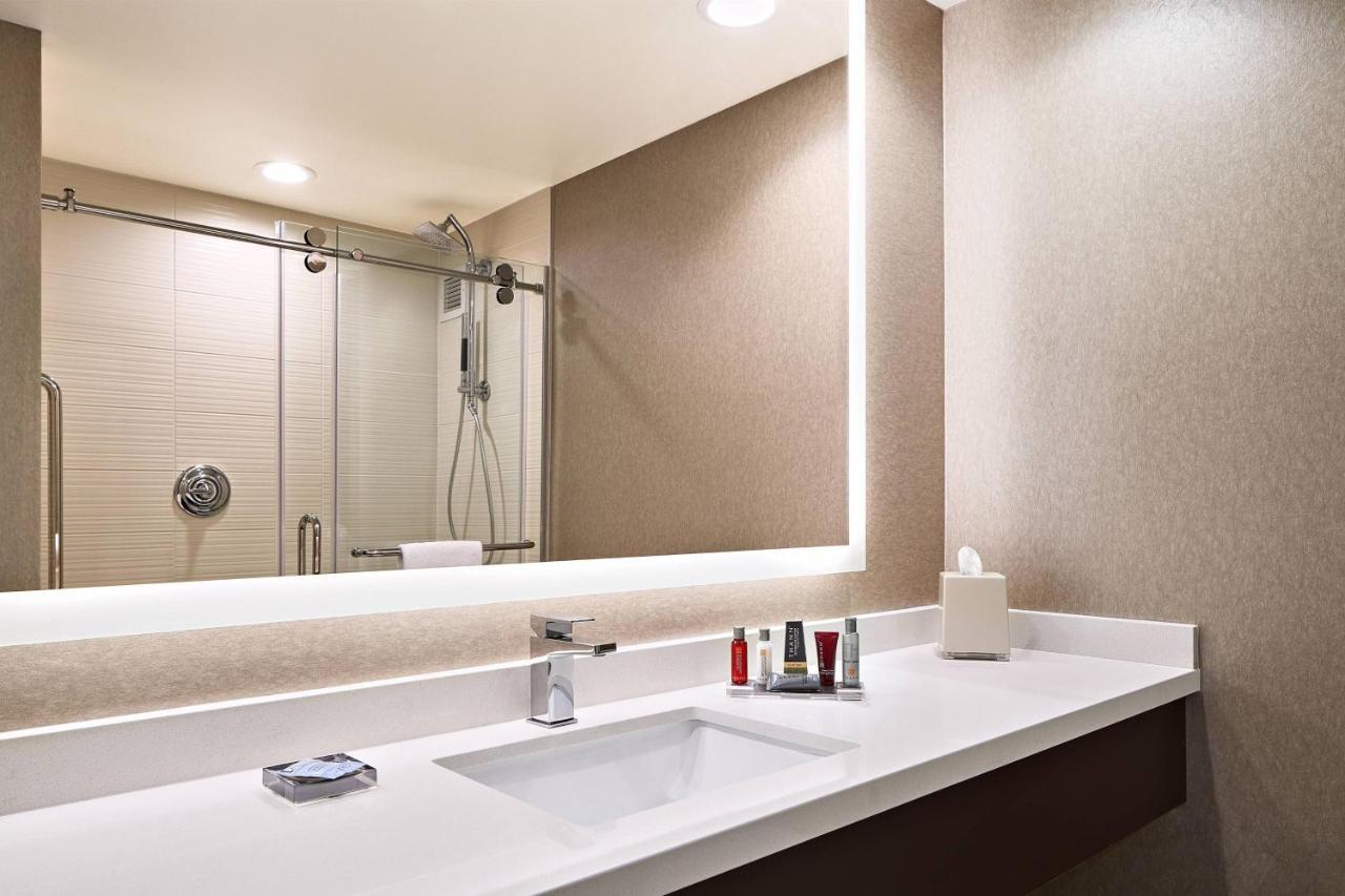 Pittsburgh Marriott North Hotel Cranberry Township Bagian luar foto